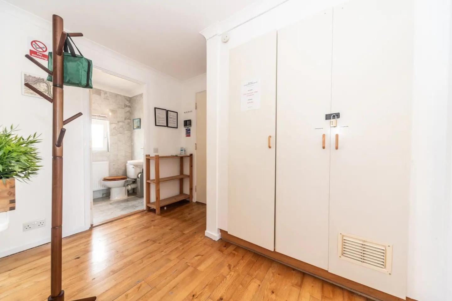 Sunny Maisonette With Views Over Canary Wharf, London Exterior photo