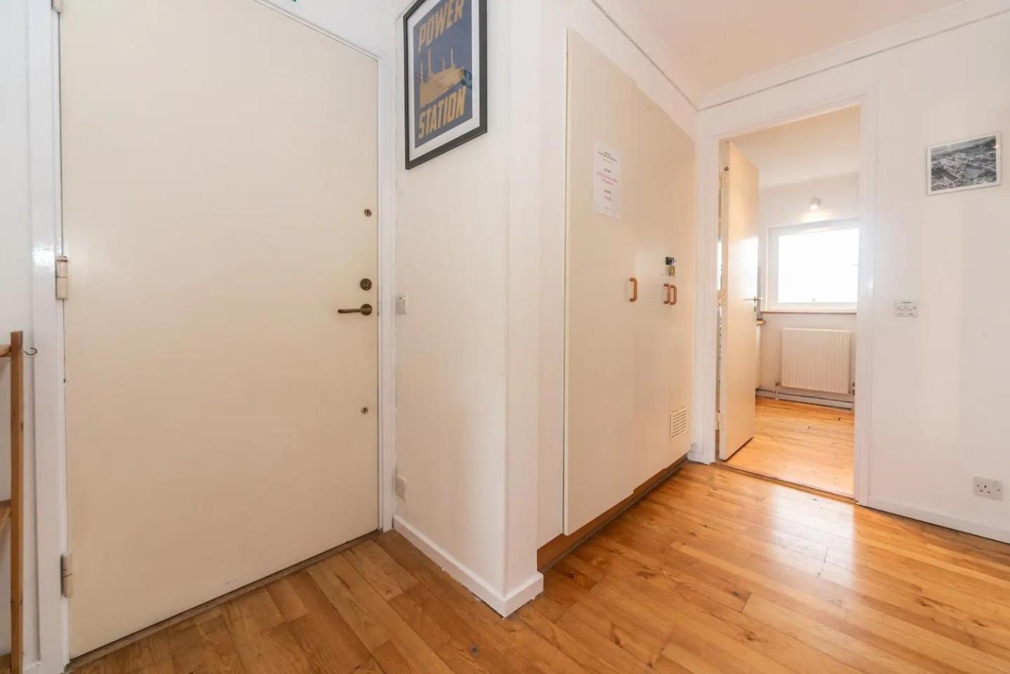 Sunny Maisonette With Views Over Canary Wharf, London Exterior photo