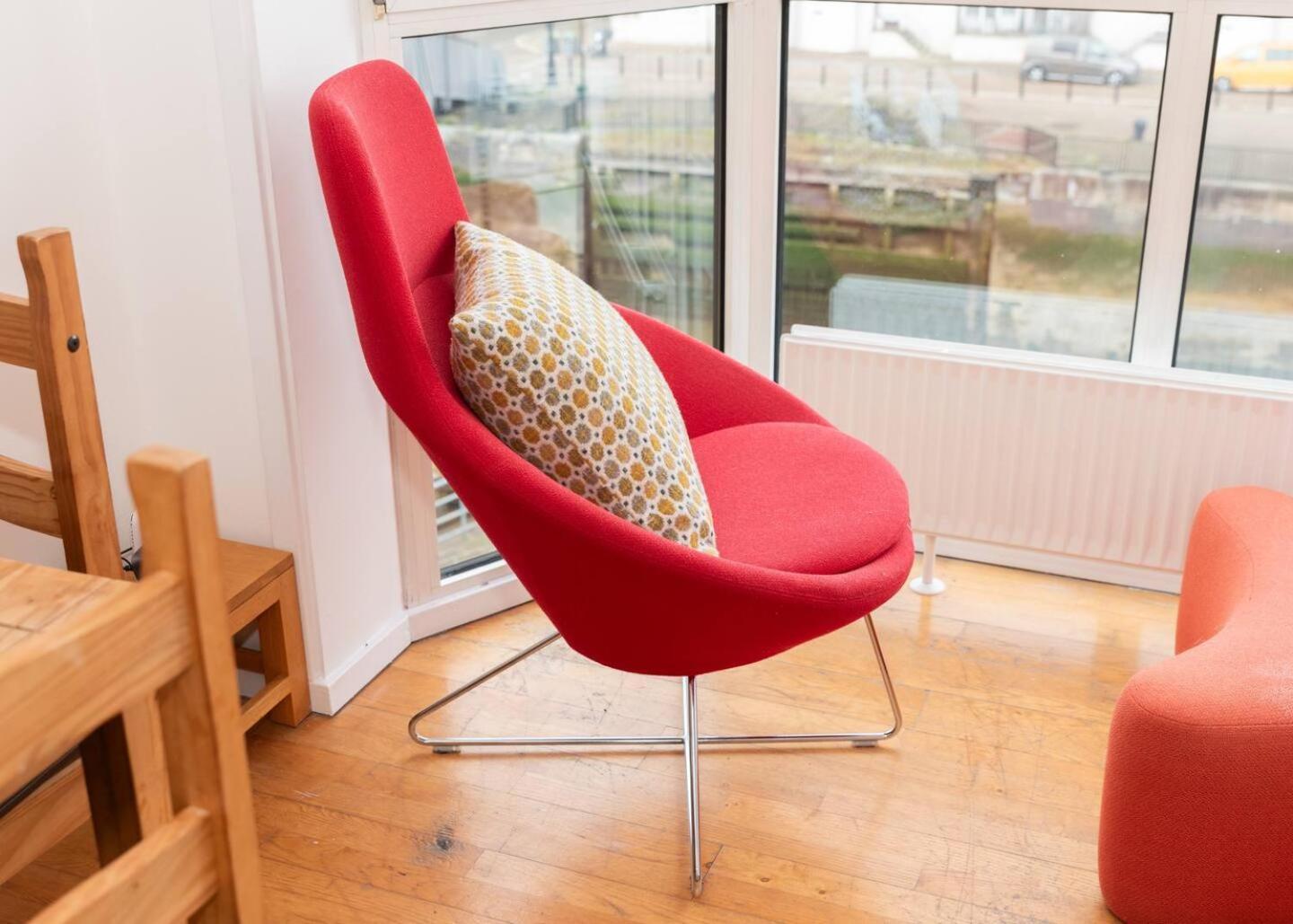 Sunny Maisonette With Views Over Canary Wharf, London Exterior photo